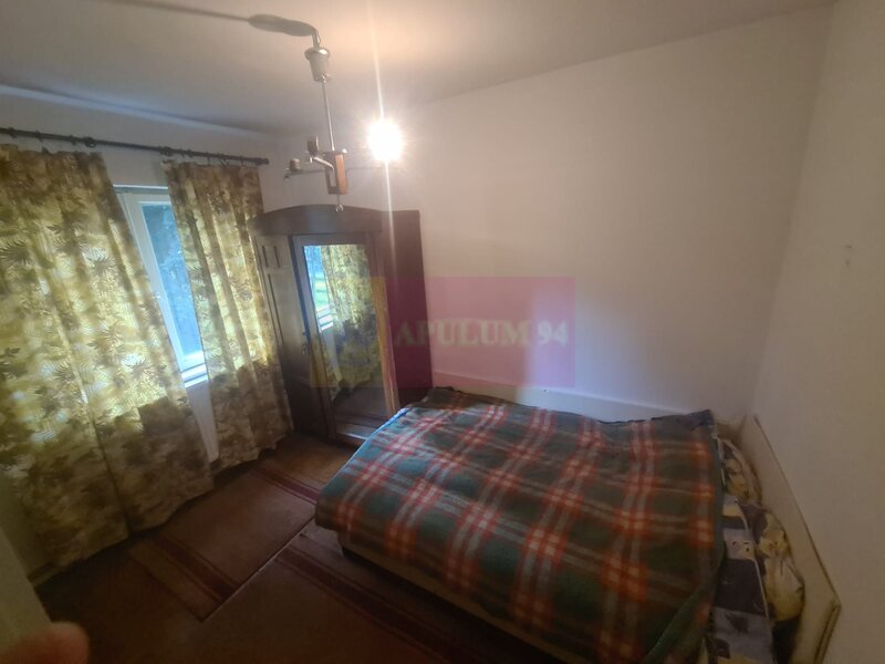 Apartament cu 3 camere de vanzare in Campina - Zona Liceul Energetic