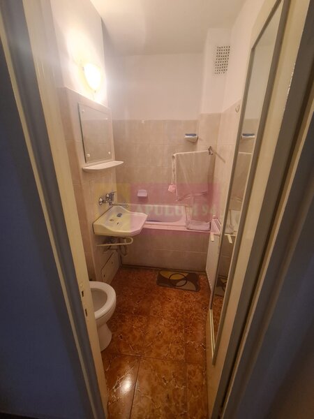 Apartament cu 3 camere de vanzare in Campina - Zona Liceul Energetic