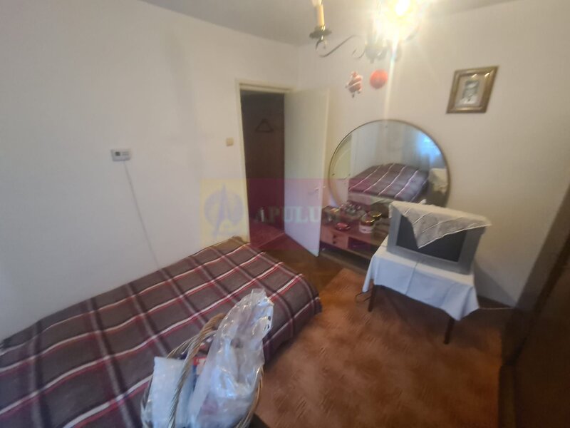 Apartament cu 3 camere de vanzare in Campina - Zona Liceul Energetic