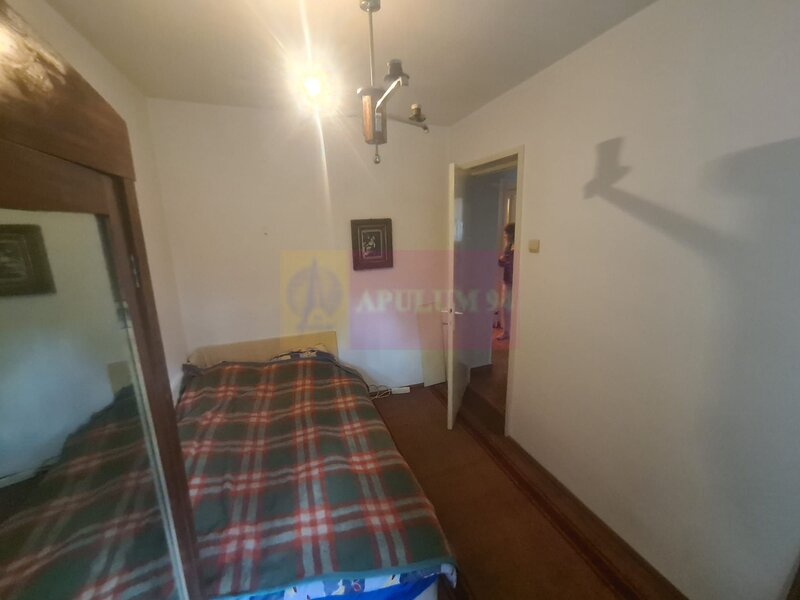 Apartament cu 3 camere de vanzare in Campina - Zona Liceul Energetic