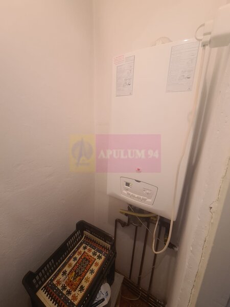 Apartament cu 3 camere de vanzare in Campina - Zona Liceul Energetic